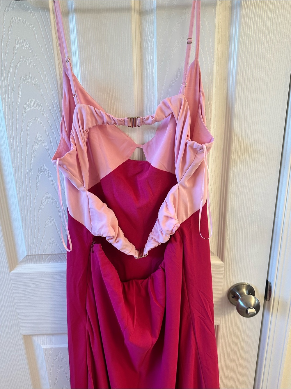 XLT Abercrombie & Fitch Julia Slip Cutout Maxi dress in magenta - Picture 5 of 7